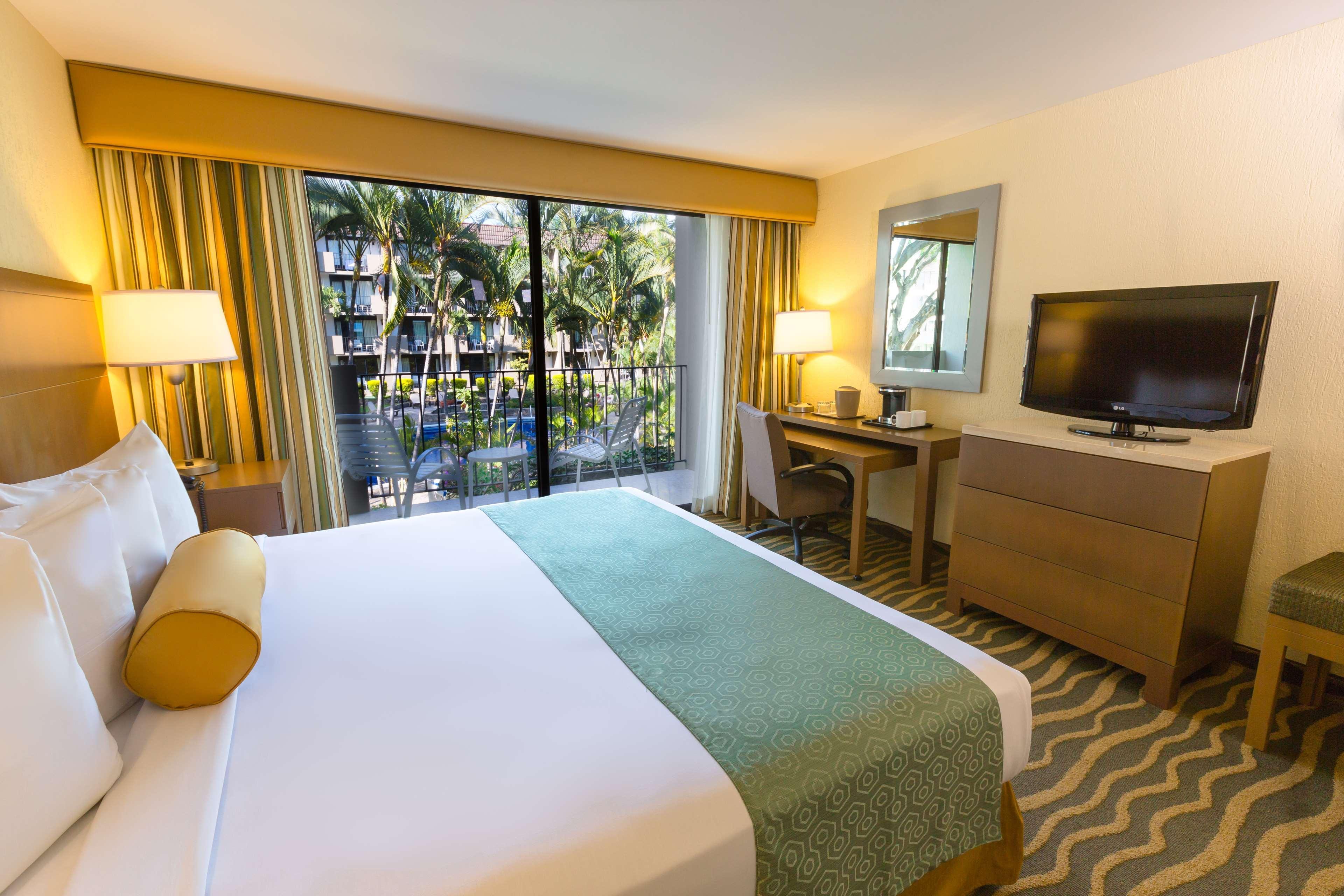 Best Western Plus Como Park Hotel Сент-Пол Экстерьер фото