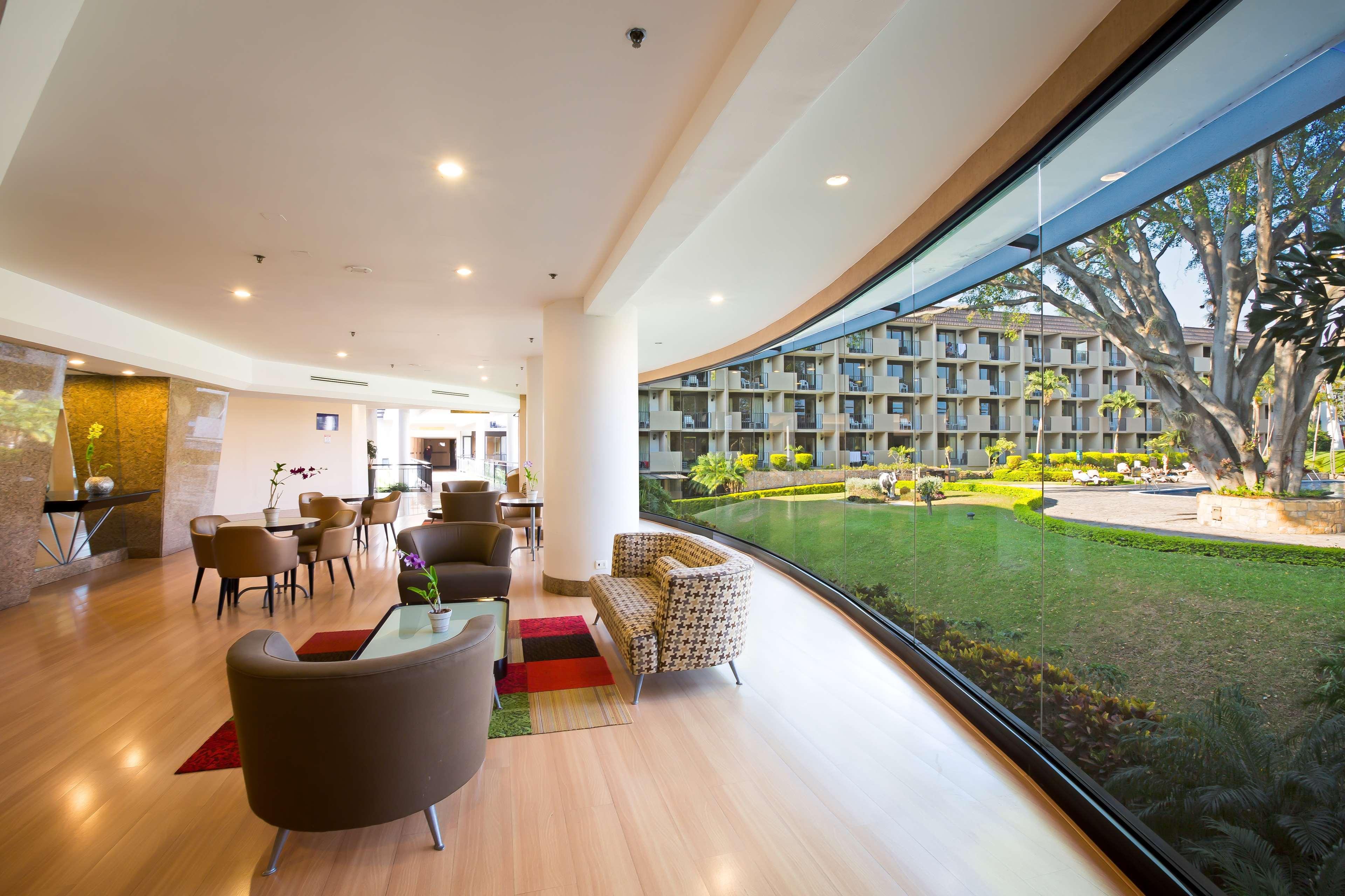 Best Western Plus Como Park Hotel Сент-Пол Экстерьер фото
